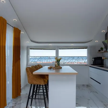 Adriano Appartement Kaštela