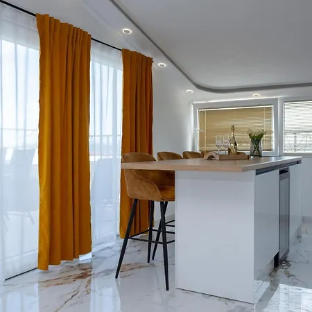 Adriano Appartement Kaštela